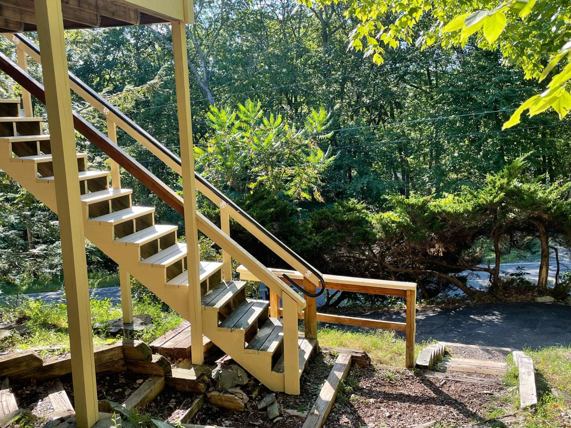 Saw Creek Cabin - Regent Hilltop Bushkill Exterior foto